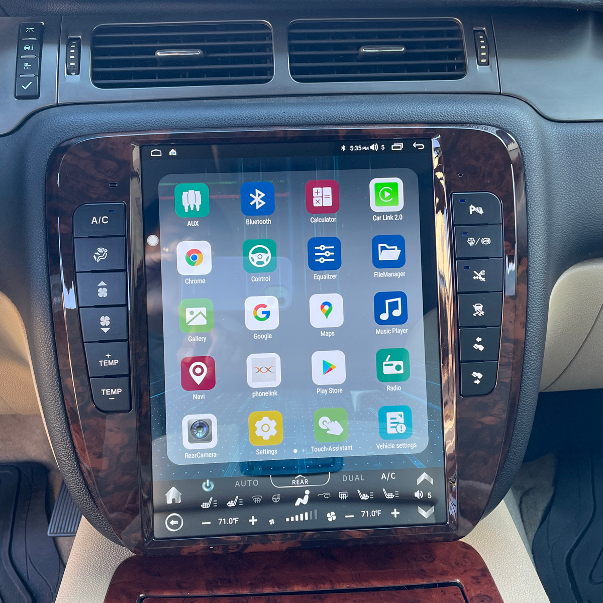 13" Android 13 Navigation Radio for Chevrolet Silverado Tahoe Suburban GMC Yukon Sierra Avalanche 2007 - 2014 | Phoenix Automotive