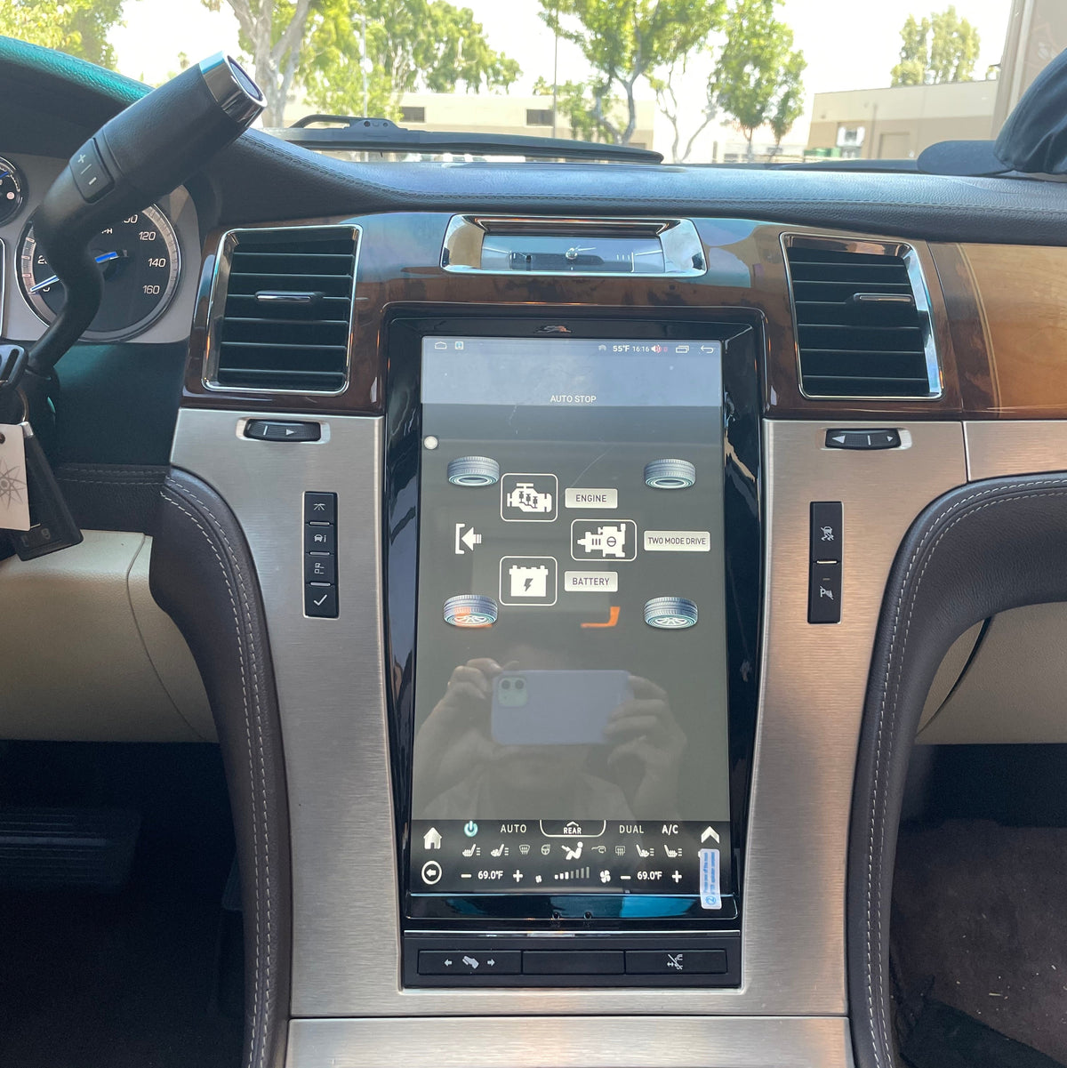 [ NEW ] 13.6" Android 13 VERTICAL SCREEN Navigation Radio for Cadillac Escalade 2007 - 2014 | Phoenix Automotive