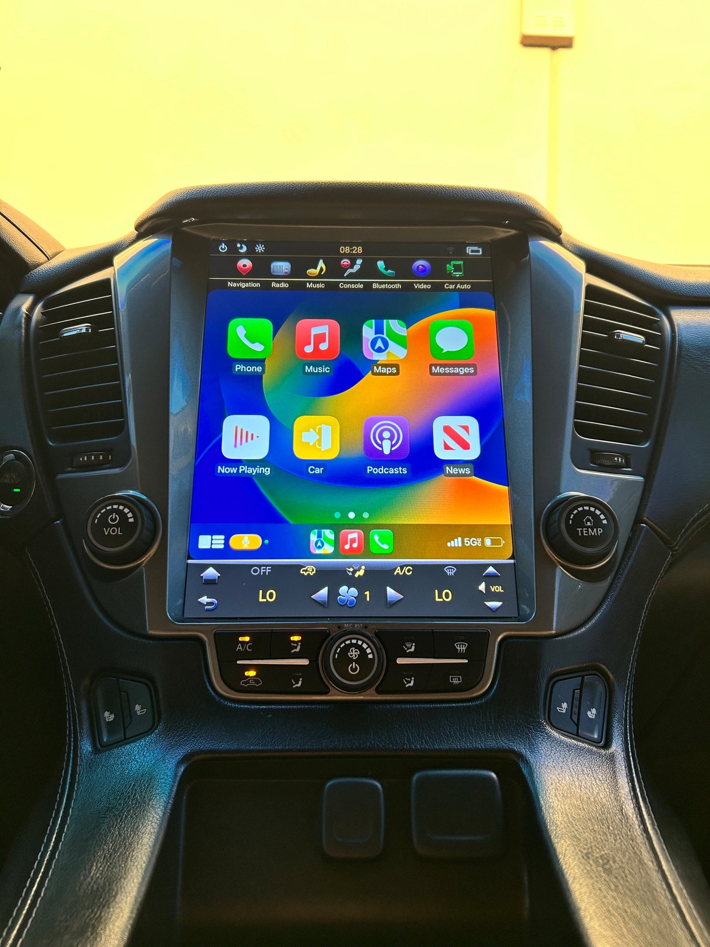 [Open Box] 14.5" 13/14 Fast boot Vertical Screen Navigation Radio for Chevrolet Tahoe Suburban GMC Yukon 2015 - 2020
